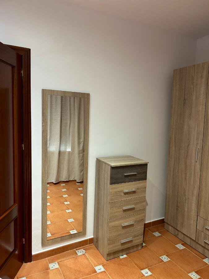 Duplex En San Bartolome De La Torre Villa Exterior foto